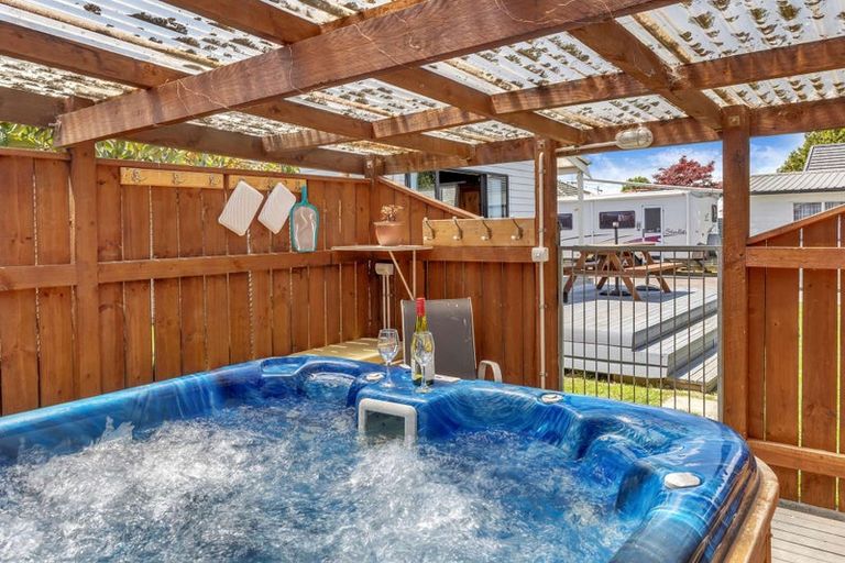 Photo of property in 404 Tremaine Avenue, Takaro, Palmerston North, 4412