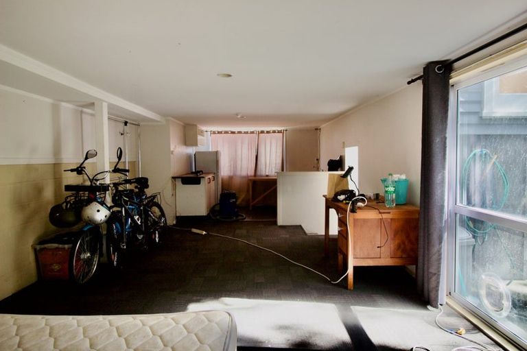 Photo of property in 5 Norman Road, Titirangi, Auckland, 0604