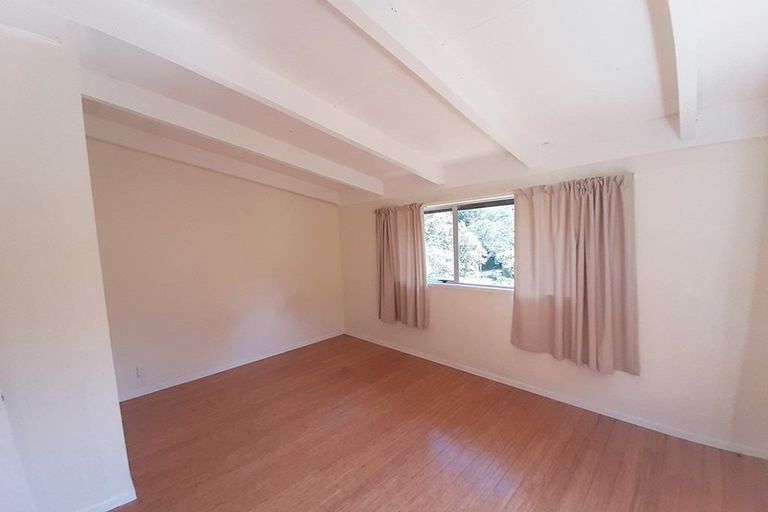 Photo of property in 617 Blockhouse Bay Road, Blockhouse Bay, Auckland, 0600