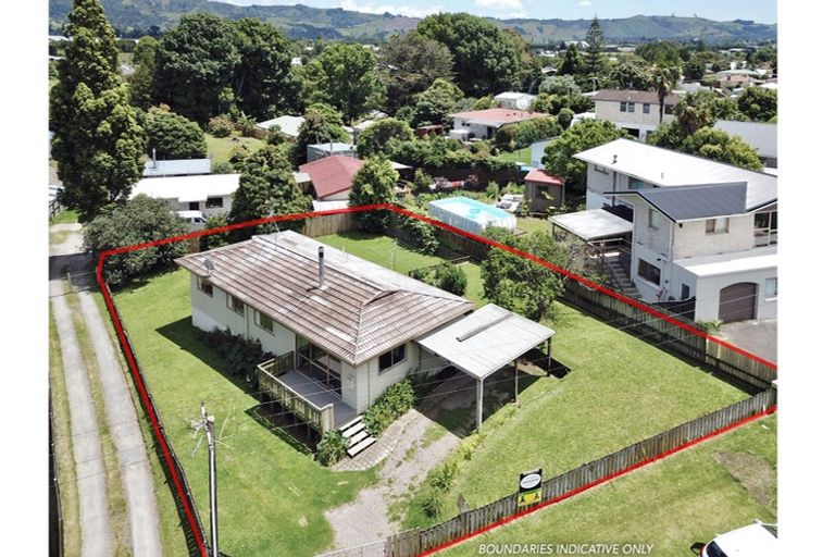 Photo of property in 61 Dunlop Road, Te Puke, 3119