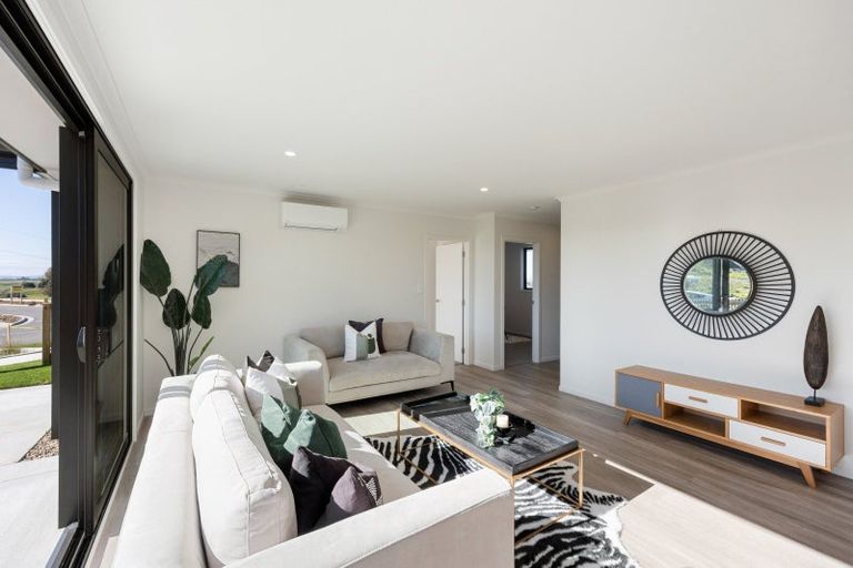 Photo of property in 48 Scenic Rise, Rototuna North, 3281