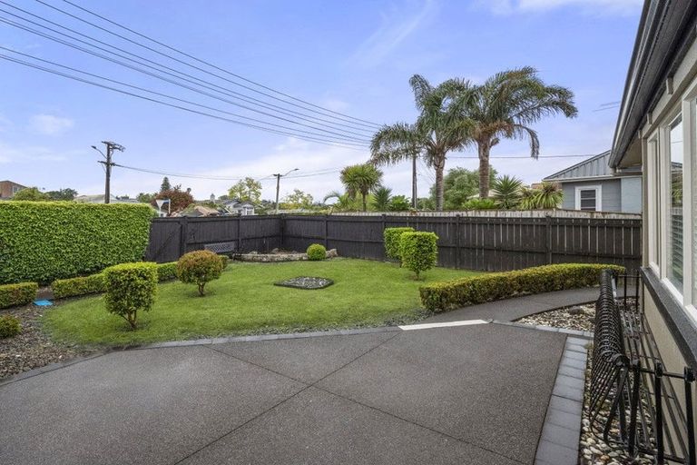 Photo of property in 1/32 Nile Road, Milford, Auckland, 0620