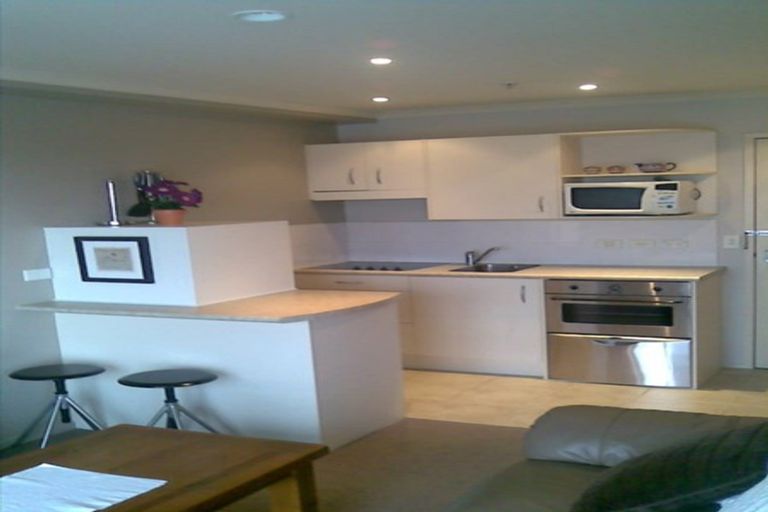 Photo of property in The Rennaissance, 5j/18 Ronwood Avenue, Manukau, Auckland, 2104