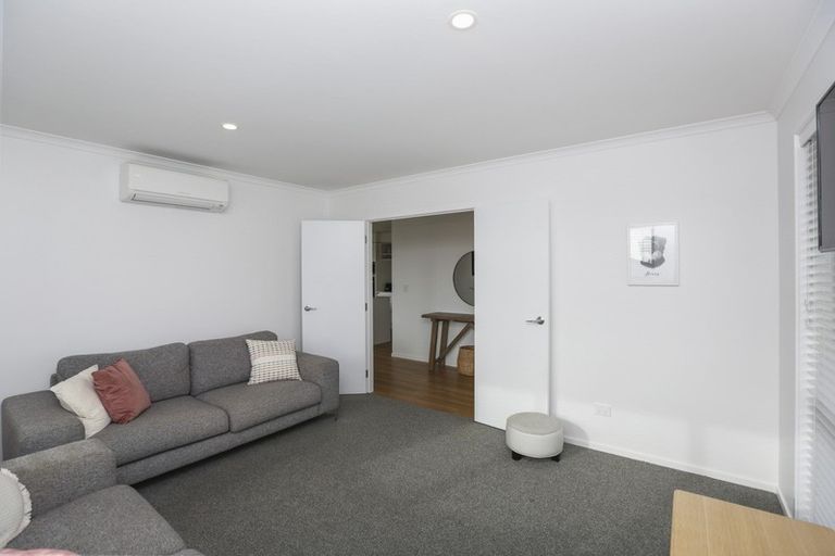 Photo of property in 9 Marsden Place, Hurworth, New Plymouth, 4310