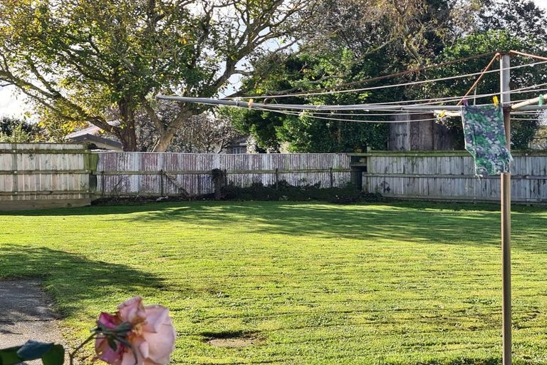 Photo of property in 9 Selby Place, Hokowhitu, Palmerston North, 4410