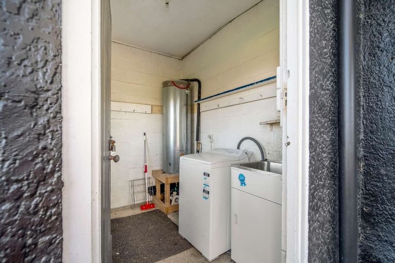 Photo of property in 16 Douglas Street, Balclutha, 9230