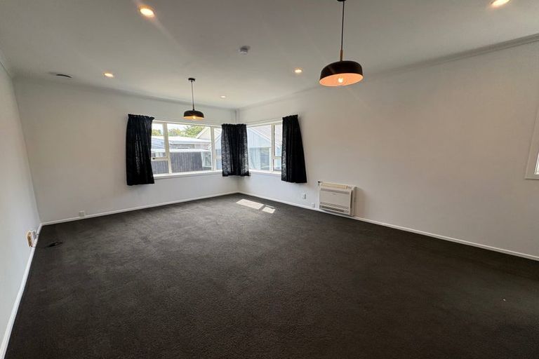 Photo of property in 205 Centaurus Road, Saint Martins, Christchurch, 8022