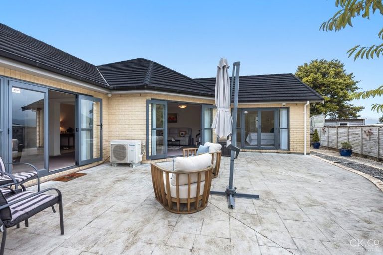Photo of property in 20 Garrett Place, Riverstone Terraces, Upper Hutt, 5018