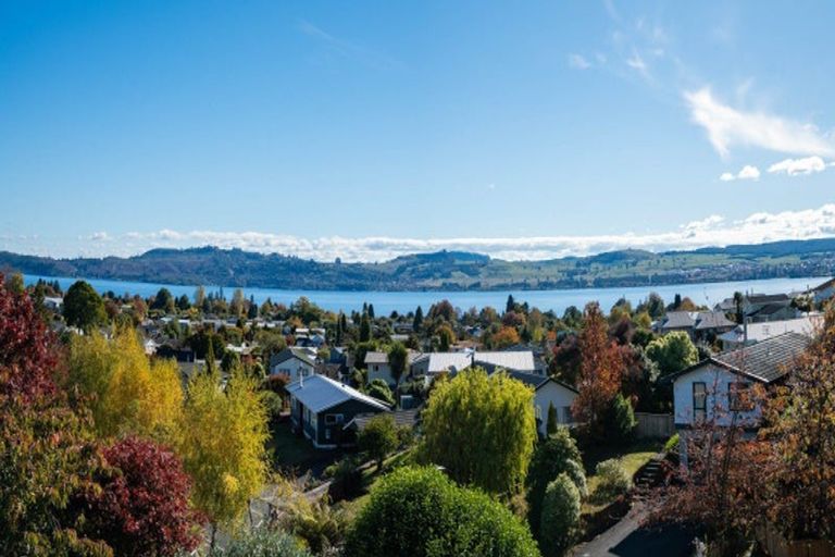 Photo of property in 7 Kempton Place, Richmond Heights, Taupo, 3330