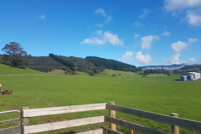 Photo of property in 704 Paparimu Road, Mangatawhiri, Papakura, 2583