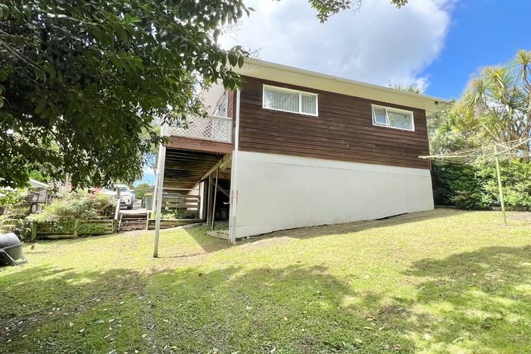 Photo of property in 1/89 Woodglen Road, Glen Eden, Auckland, 0602
