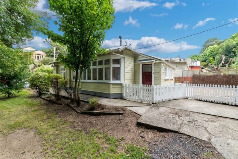 Photo of property in 2 Hawthorn Avenue, Mornington, Dunedin, 9011