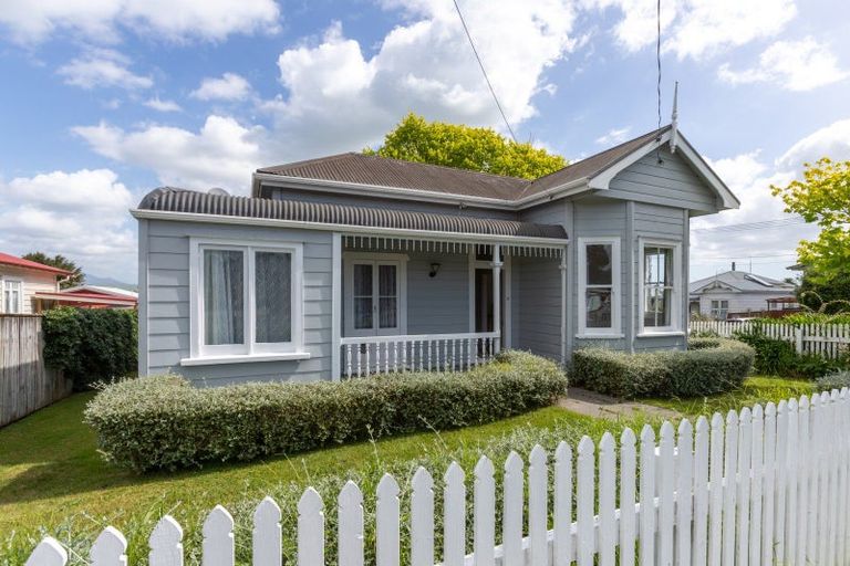 Photo of property in 17 Miller Avenue, Paeroa, 3600