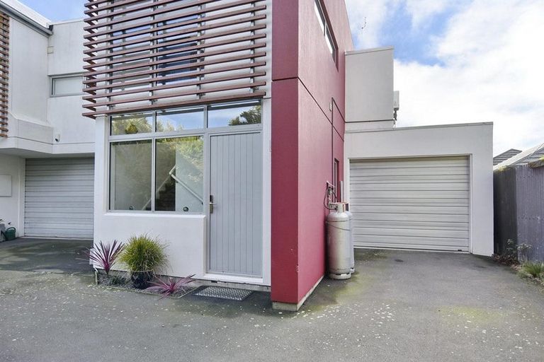 Photo of property in 2 Meredith Street, Addington, Christchurch, 8024