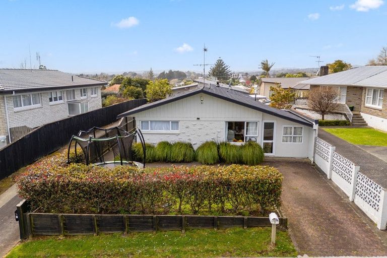 Photo of property in 7 Moloney Terrace, Pukekohe, 2120