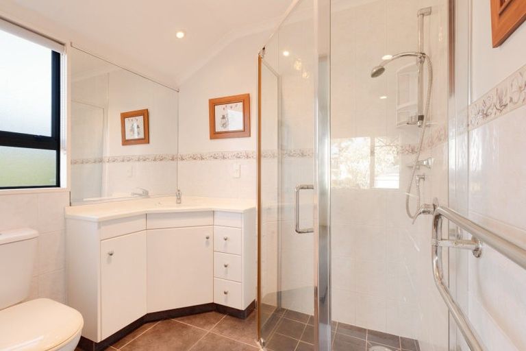 Photo of property in 3 Maldives Way, Papamoa Beach, Papamoa, 3118