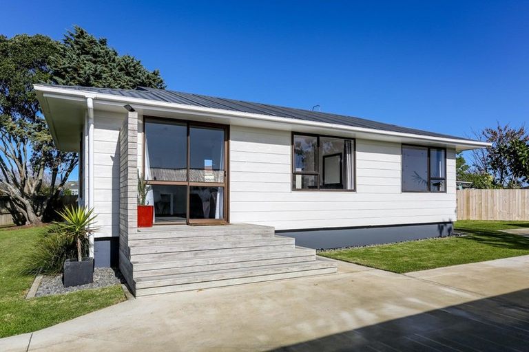 Photo of property in 55 Sunnyvale Street, Bell Block, New Plymouth, 4312