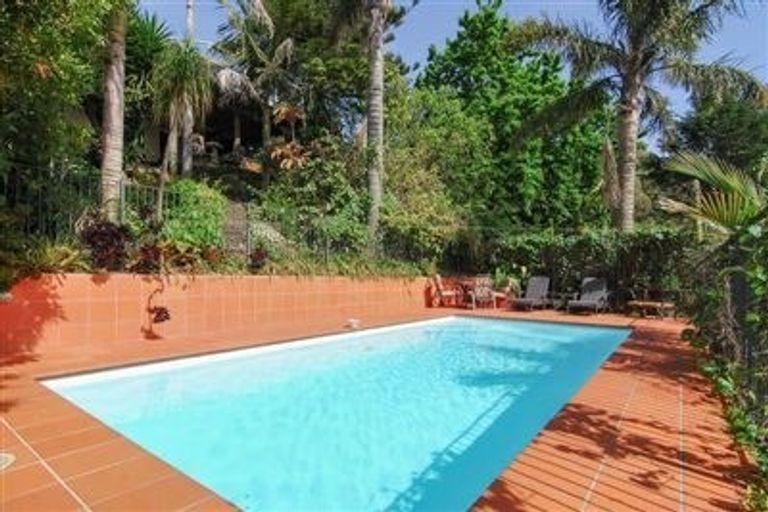 Photo of property in 16a Ormond Road, Hospital Hill, Napier, 4110