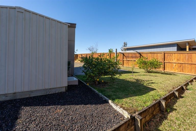 Photo of property in 5 Waterview Place, Haruru, 0204