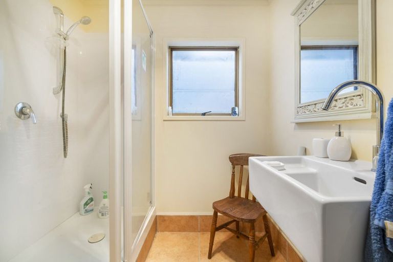 Photo of property in 1055 Whangaparaoa Road, Tindalls Beach, Whangaparaoa, 0930