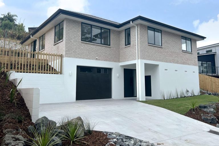 Photo of property in 11 Ti Tree Lane, Stanmore Bay, Whangaparaoa, 0932