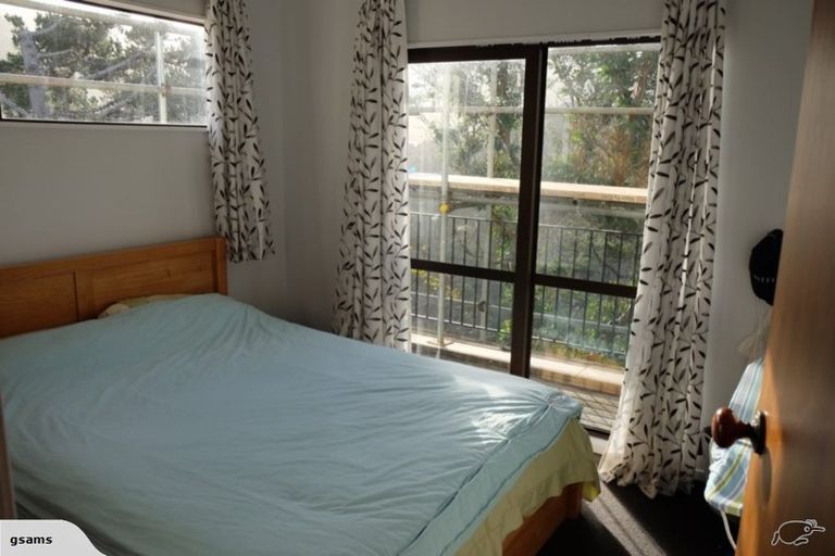 Photo of property in 132 Wadestown Road, Wadestown, Wellington, 6012