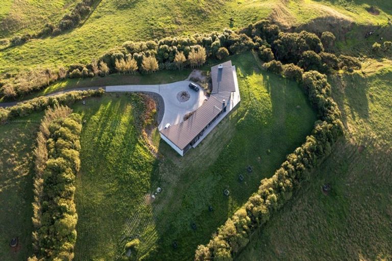 Photo of property in 215b Benseman Road, Raglan, 3296