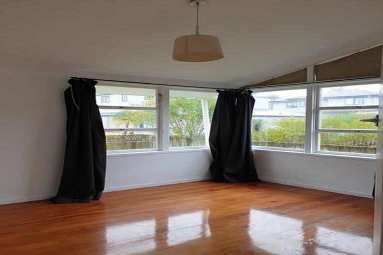 Photo of property in 2/14a Puriri Street, Takapuna, Auckland, 0622