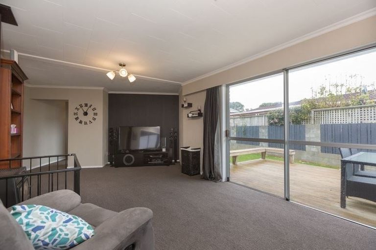 Photo of property in 11 Culzean Grove, Bell Block, New Plymouth, 4312
