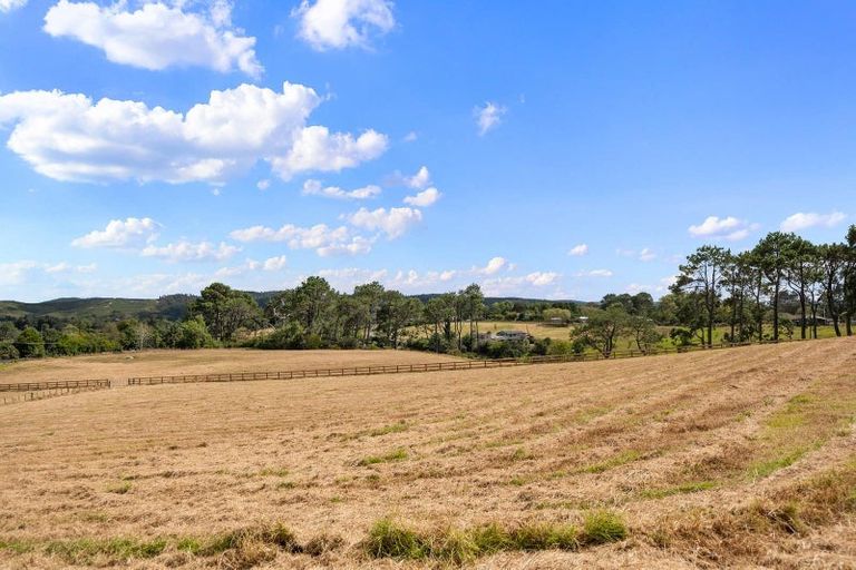 Photo of property in 157 Barrett Road, Riverhead, Albany, 0793