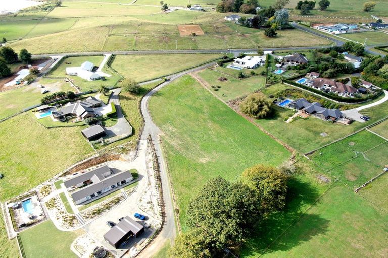 Photo of property in 2/11 Fencourt Road, Cambridge, 3496