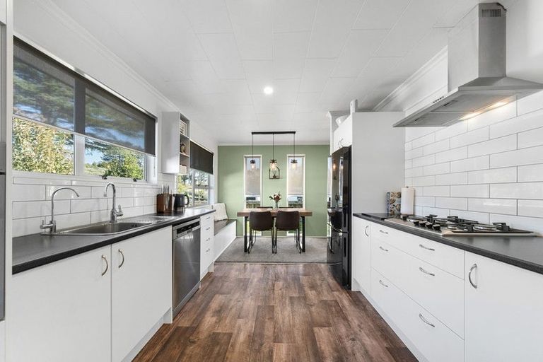 Photo of property in 4 Puketotara Street, Highlands Park, New Plymouth, 4312