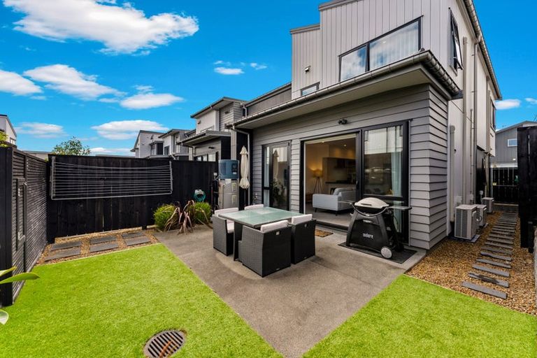 Photo of property in 39 Walter Merton Road, Hobsonville, Auckland, 0616