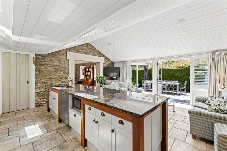 Photo of property in 21 Anglesea Street, Arrowtown, 9302