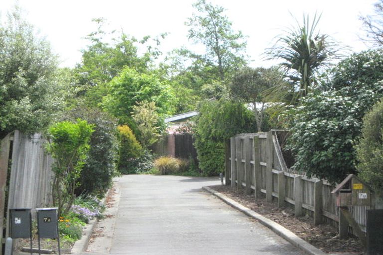 Photo of property in 2/7a Kruse Place, Redwood, Christchurch, 8051