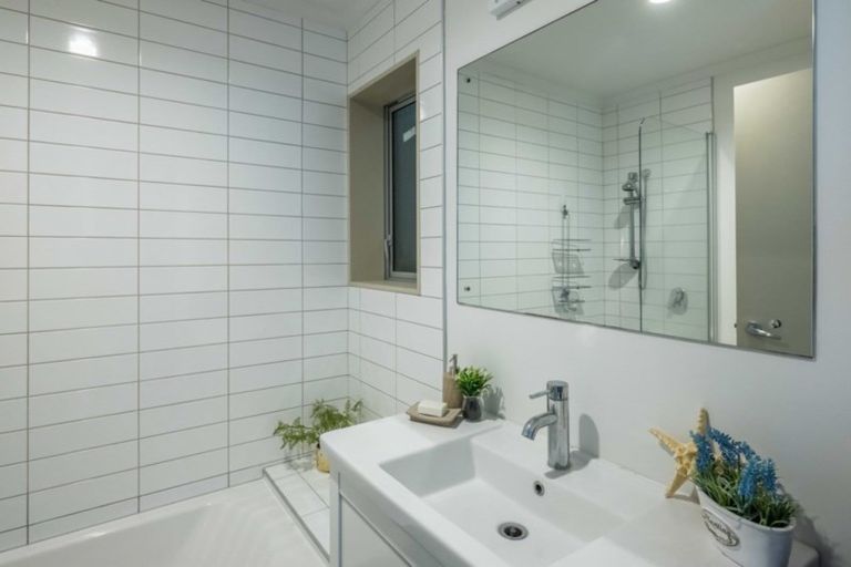 Photo of property in Onslow Heights, 17c Onslow Road, Khandallah, Wellington, 6035