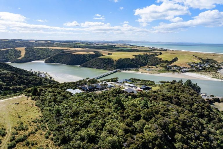 Photo of property in 37 Totara Close, Taieri Mouth, 9091