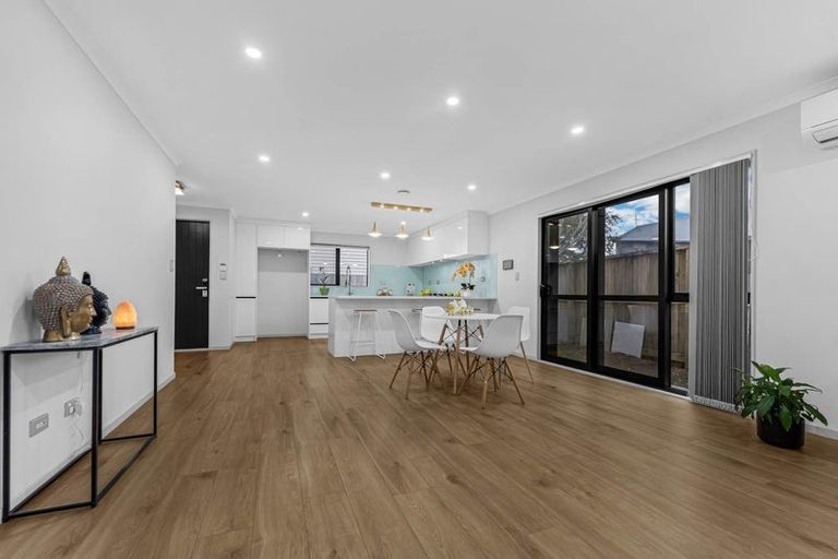 Photo of property in 95b Raglan Street, Mangere East, Auckland, 2024