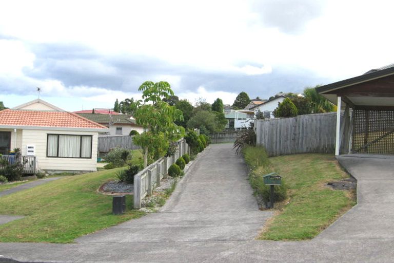 Photo of property in 6 Amery Place, West Harbour, Auckland, 0618