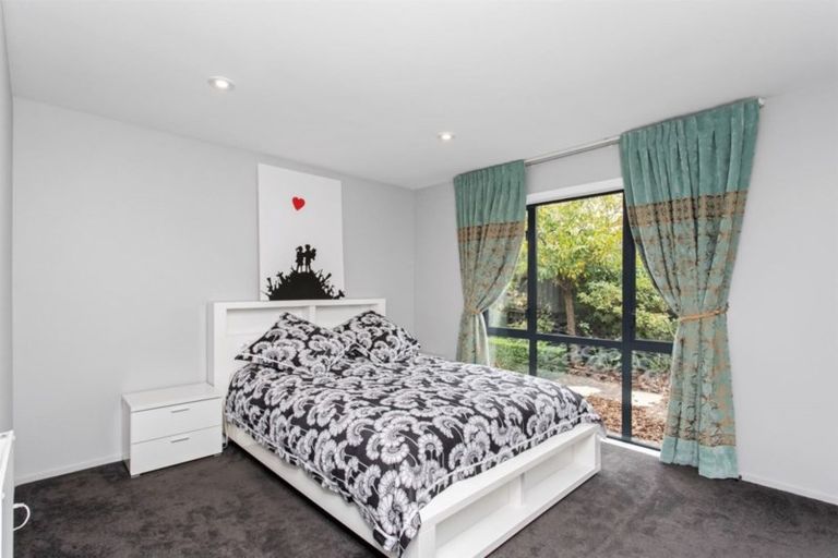 Photo of property in 17b Wairakei Road, Strowan, Christchurch, 8052