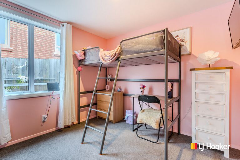 Photo of property in 25 Elwyn Crescent, Green Island, Dunedin, 9018