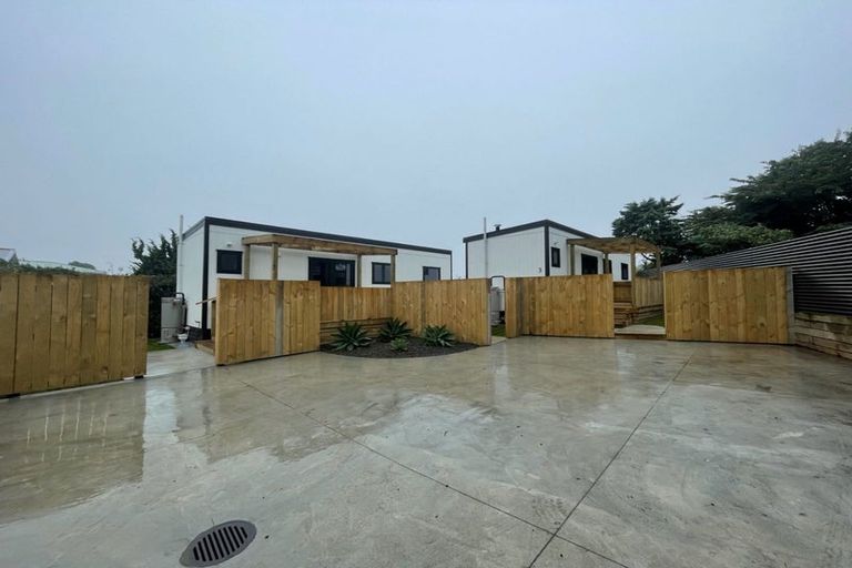 Photo of property in 15 Paritutu Road, Spotswood, New Plymouth, 4310