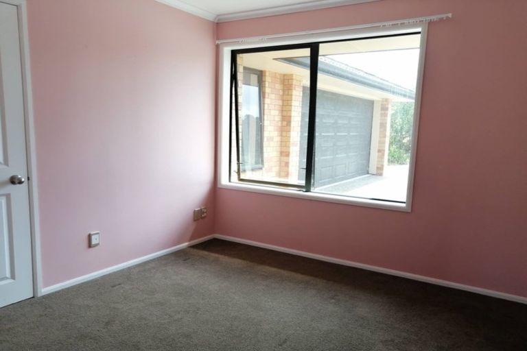 Photo of property in 299 Pine Valley Road, Dairy Flat, Silverdale, 0992