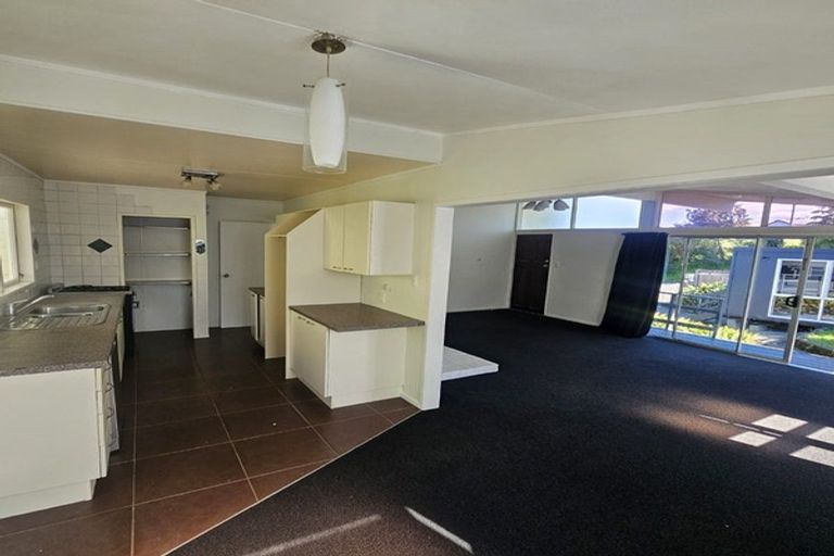 Photo of property in 30 Memorial Drive, Parahaki, Whangarei, 0112