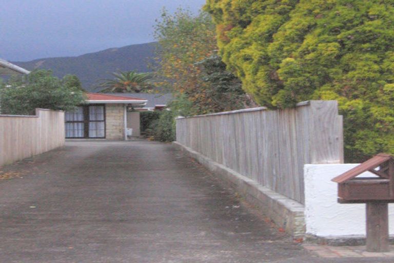 Photo of property in 18a Fuller Grove, Woburn, Lower Hutt, 5010