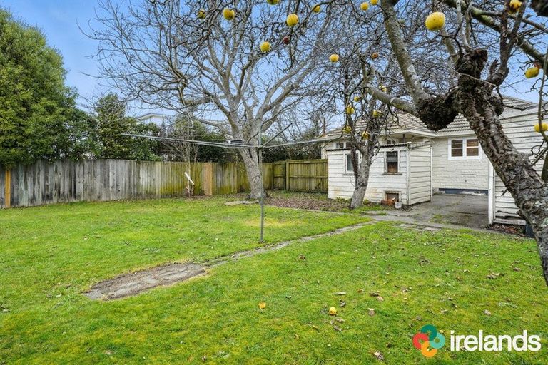 Photo of property in 30 Bateman Avenue, Bryndwr, Christchurch, 8053