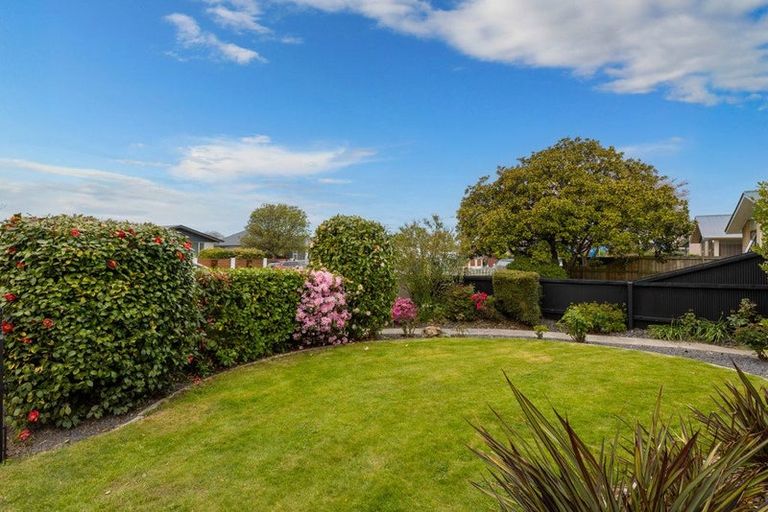 Photo of property in 23 Skerten Avenue, Hornby, Christchurch, 8042