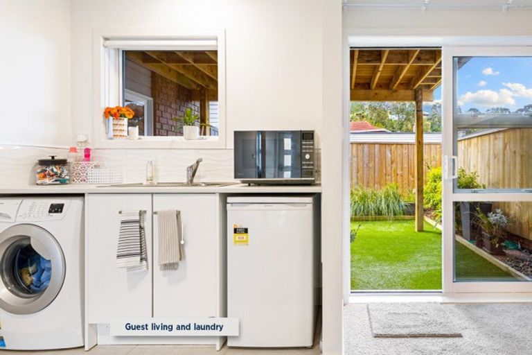 Photo of property in 1/28 Manly Esplanade, Browns Bay, Auckland, 0630