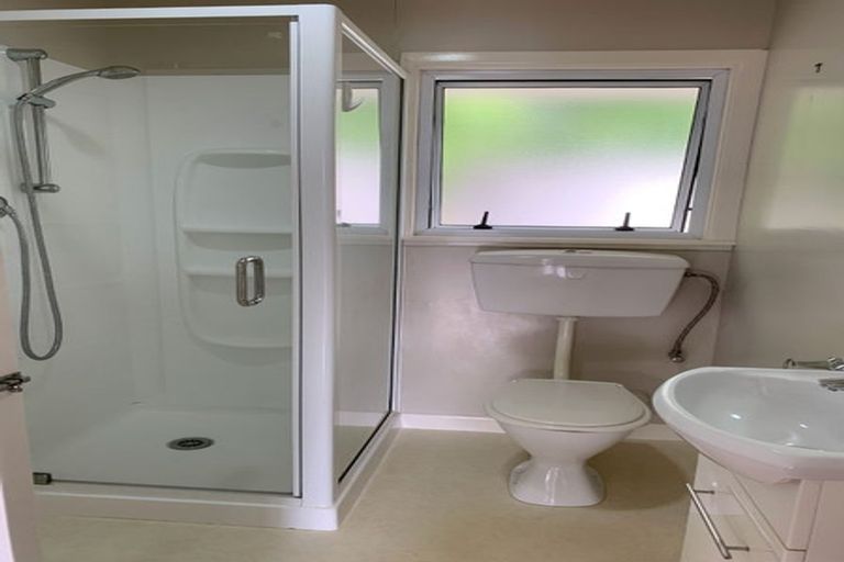 Photo of property in 2/32 Sydney Street, Hauraki, Auckland, 0622