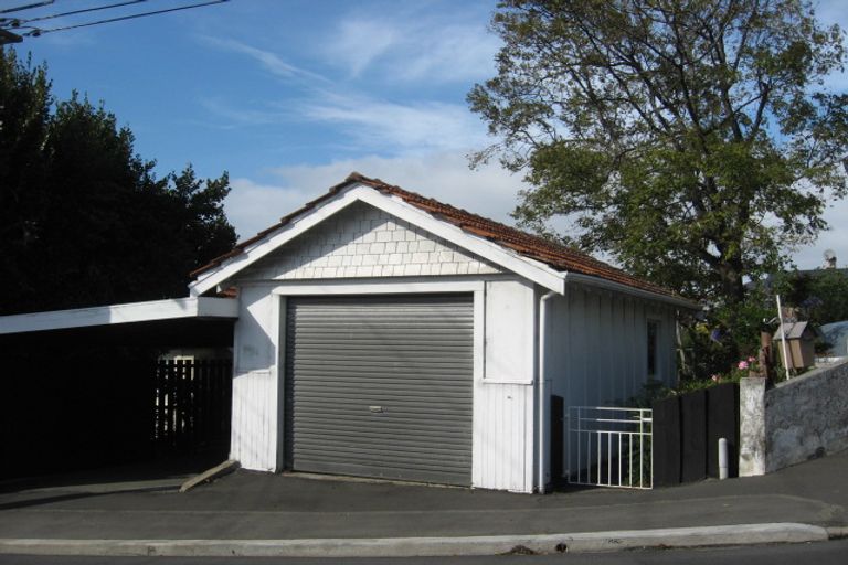 Photo of property in 11 Middleton Road, Kew, Dunedin, 9012